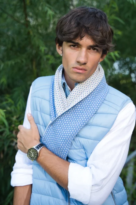 Bufanda Azul y Crema Jacquard