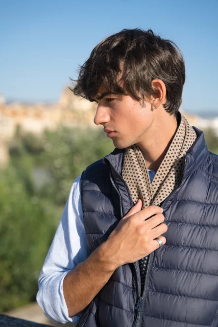 Bufanda Marino y Camel Jacquard