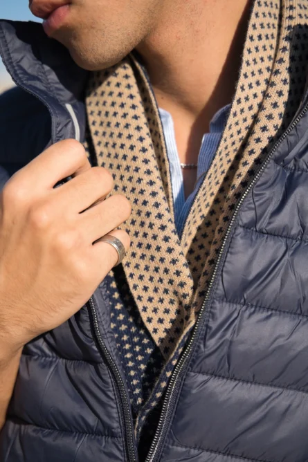 Bufanda Marino y Camel Jacquard