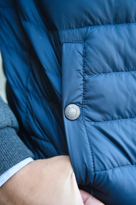 Detalles Cazadora Marino